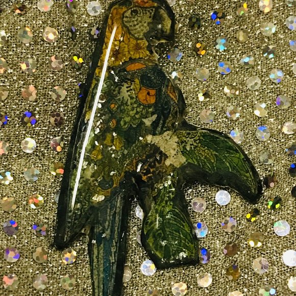 Parrot Handmade Pin/Brooch/Pendant - Picture 4 of 16